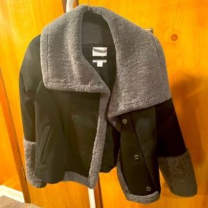 Shearling coat with collar